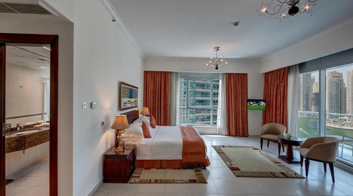 Apartment with Marina Views-3