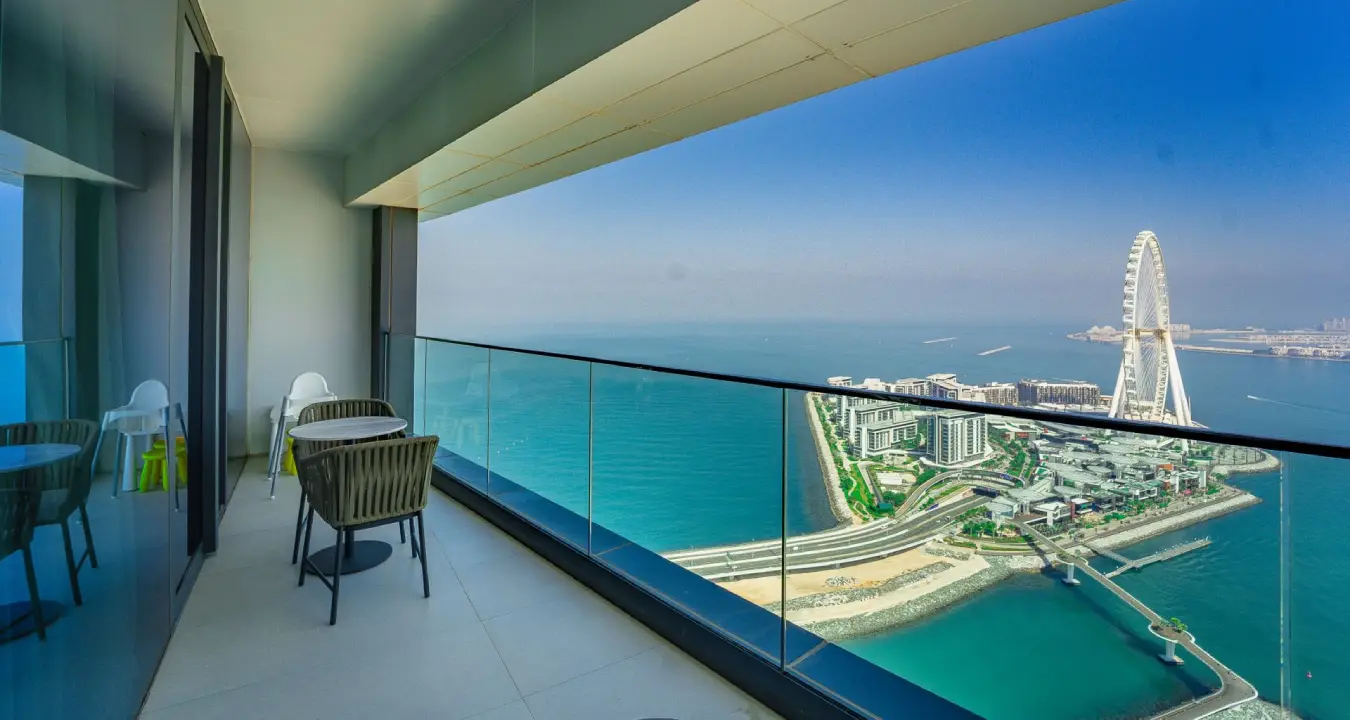 Condominium in Jumeirah Beach Residence-2